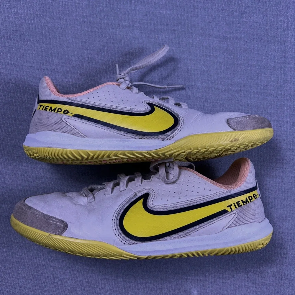 Nike Tiempo Legend 9 Academy Indoor Soccer Shoes Kids 5Y Grey Yellow DA1329-002
